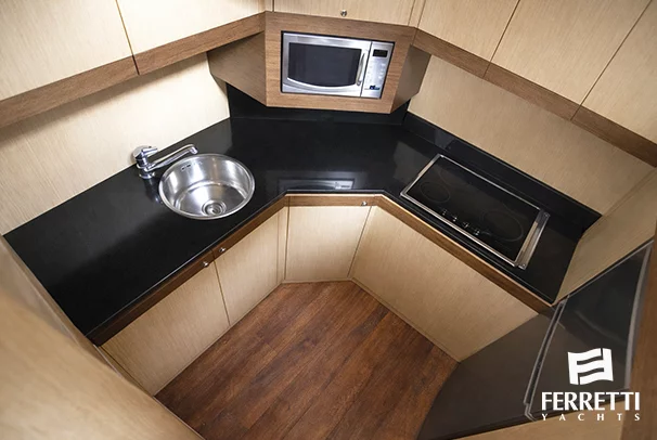 Ferretti 550 Fly 19 2005
