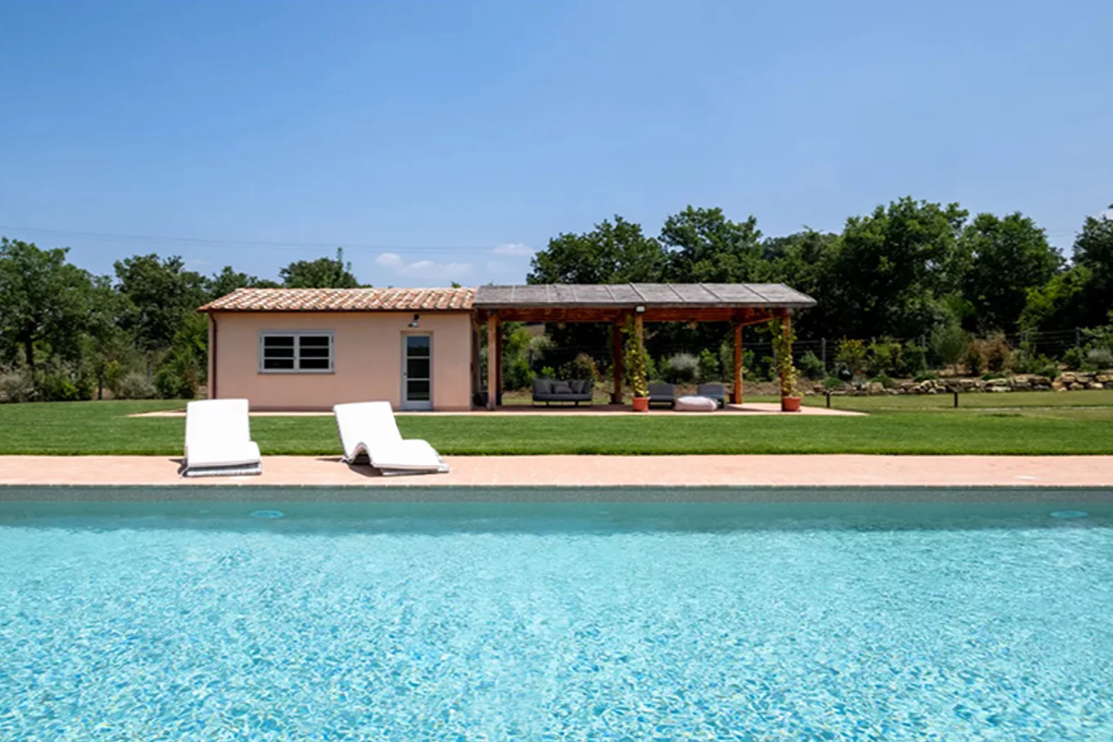 PISCINA 1