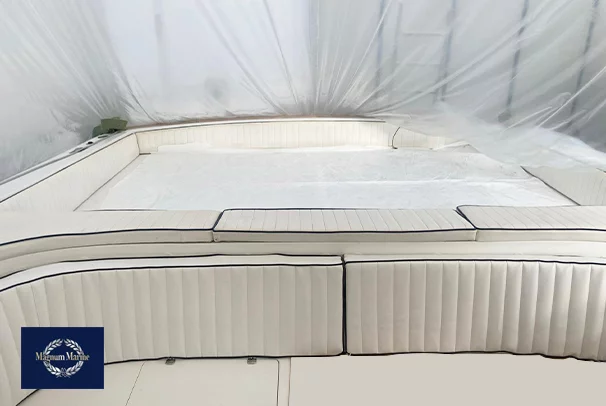 Magnum Marine 38 7