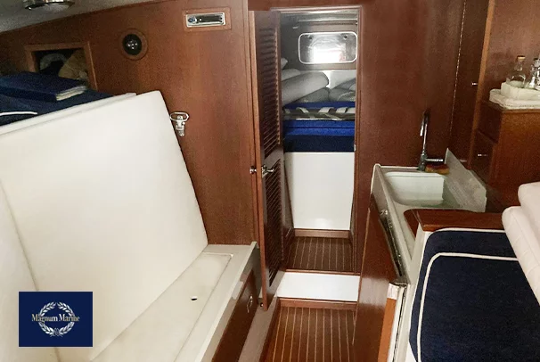Magnum Marine 38 8
