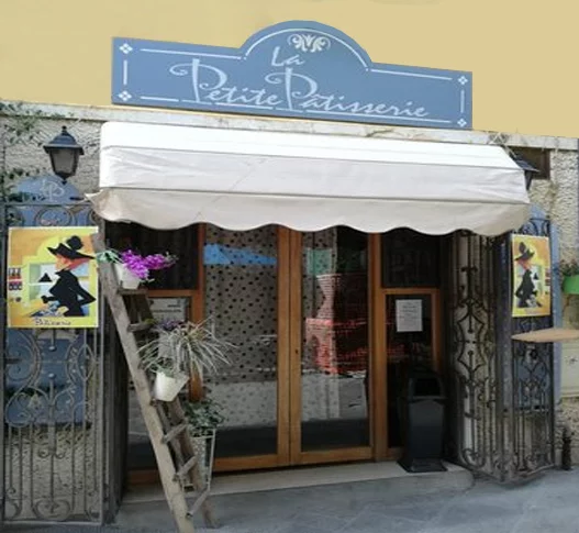 LA PETITE PATISSERIE