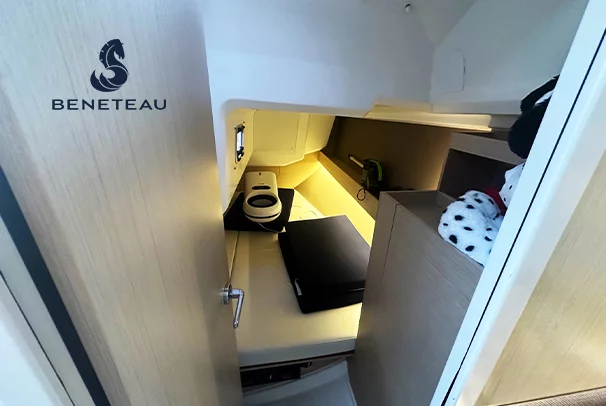 Oceanic 301 Beneteau 17